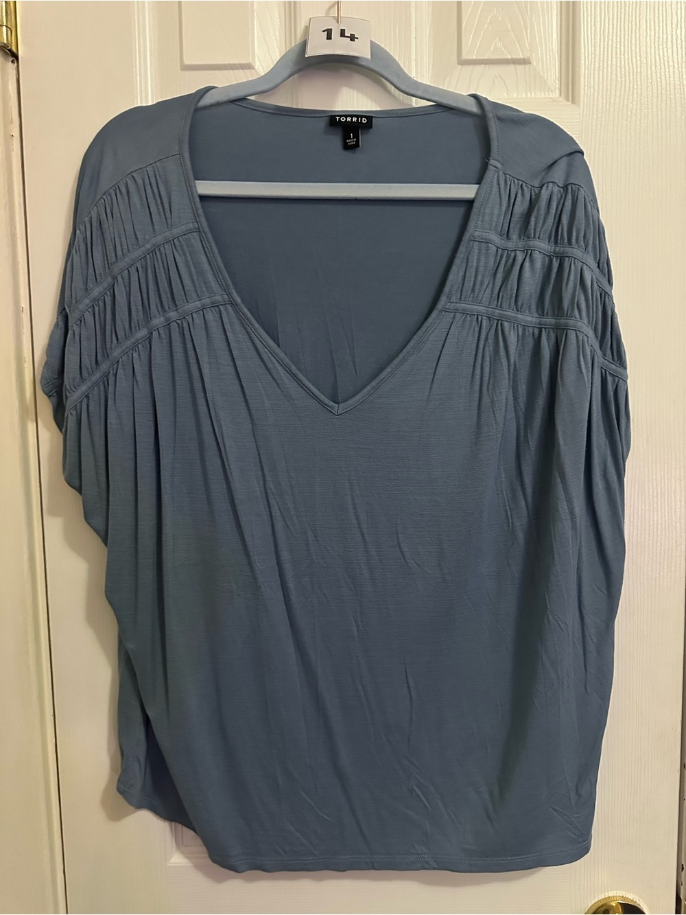 Torrid Powder Blue Knit Slub VNeck Cinched Top Size 1
